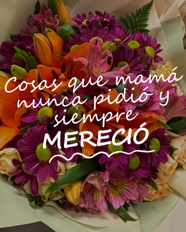 Nunca pidió nada, pero siempre lo dio todo
Nunca se quejó, pero muchas veces se olvidó de ella misma
Siempre te decía que no hacía falta que le trajeras nada…

Pero qué bonito sería regalarle eso que en el fondo siempre ha merecido
✨ Un momento solo para ella
🫂 Un abrazo largo
🌸 Y flores… flores con corazón

Este 4 de mayo, que no le falte lo más bonito: un detalle que diga “te quiero” sin necesidad de palabras 🫶

En Floristería Matres te ayudamos a encontrar el regalo floral perfecto para ella. Porque se lo merece, siempre 🌸

Visítanos en nuestra tienda en la C/Ramillete de Soria o también puedes hacer tu encargo mediante WhatsApp o mensaje directo de Instagram 🤍