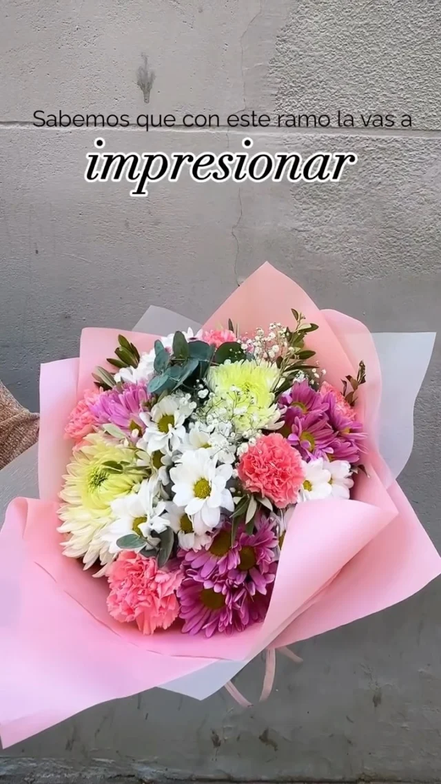 Pocas cosas hay más bonitas que alguien te sorprenda con un ramo de flores 💐

En Floristería Matres, te ayudamos a crear el ramo perfecto para emocionar a esa persona tan especial, puedes venir a vernos en nuestra tienda en la C/Ramillete de Soria o visitar nuestra web catálogo en la que puedes ver todos nuestros productos 🤍